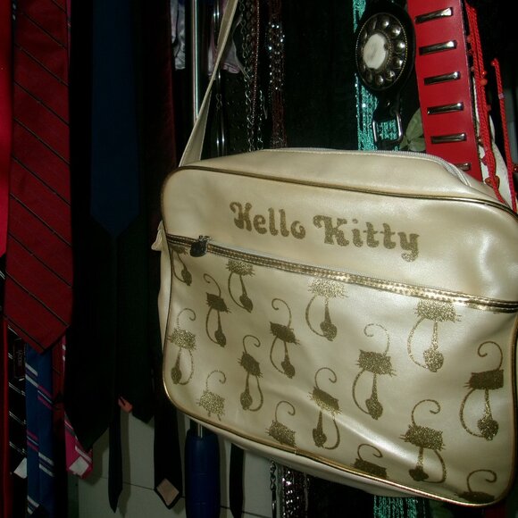 Hello Kitty Bag - Picture 1 of 3